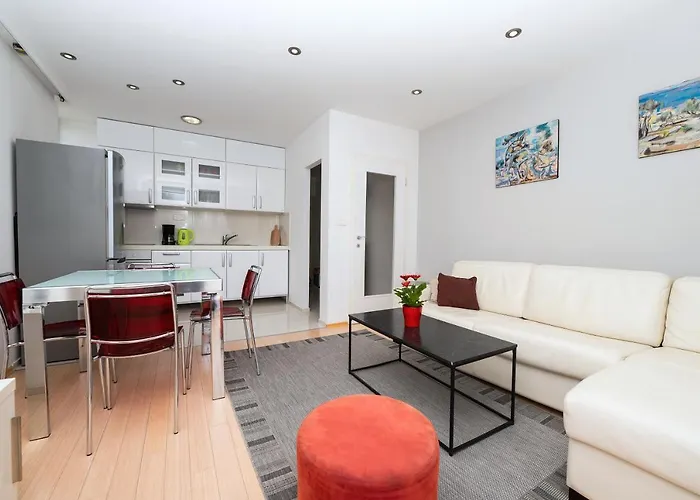 Luxury Silvana In The Center דירה מאקרסקה