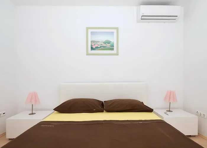 Luxury Silvana In The Center דירה *